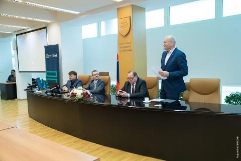 Vstúpte s nami do sveta superpočítačov