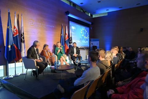 Ministerka investícií, regionálneho rozvoja a informatizácie podpísala memorandum s Technickou univerzitou v Košiciach