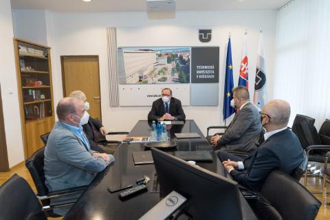 Spolupráca TUKE s Kompetenčným a certifikačným centrom kybernetickej bezpečnosti