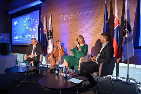 Ministerka investícií, regionálneho rozvoja a informatizácie podpísala memorandum s Technickou univerzitou v Košiciach