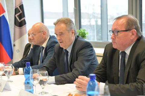 Ministerka investícií, regionálneho rozvoja a informatizácie podpísala memorandum s Technickou univerzitou v Košiciach