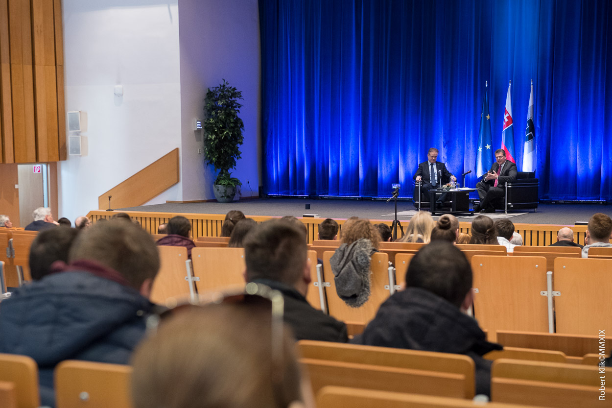 Diskusia s podpredsedom Európskej komisie Marošom Šefčovičom