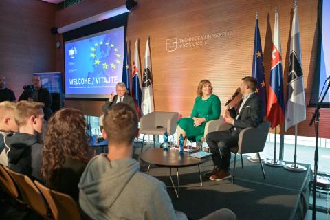 Ministerka investícií, regionálneho rozvoja a informatizácie podpísala memorandum s Technickou univerzitou v Košiciach