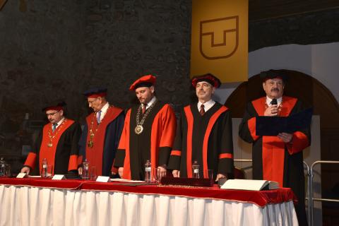 Udelenie čestného titulu Doctor honoris causa prof. Ing. Vladimírovi Vašekovi, CSc.