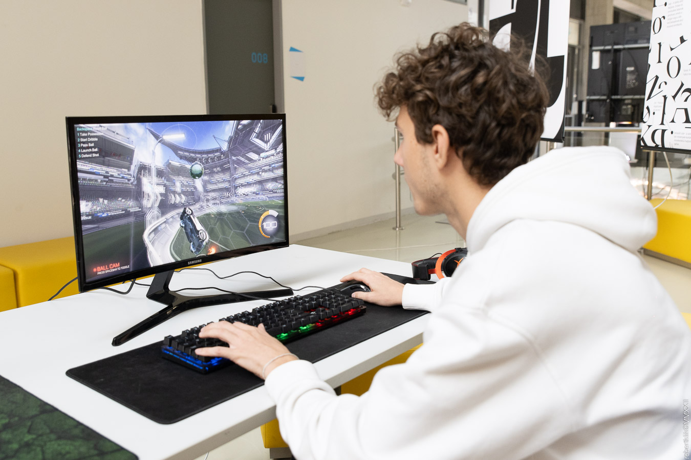 Deň otvorených dverí na Technickej univerzite v Košiciach aj v tomto roku 12. októbra prilákal viac ako tisíc stredoškolákov.