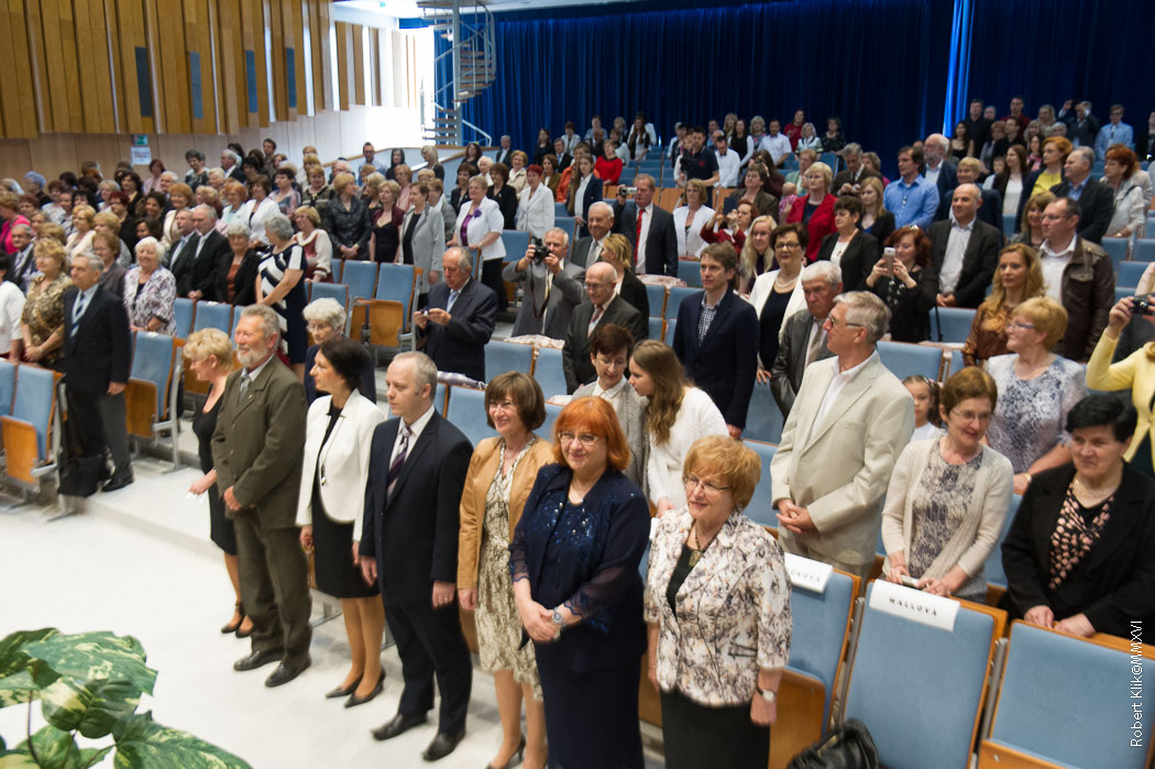 Absolventi Univerzity tretieho veku slávnostne promovali