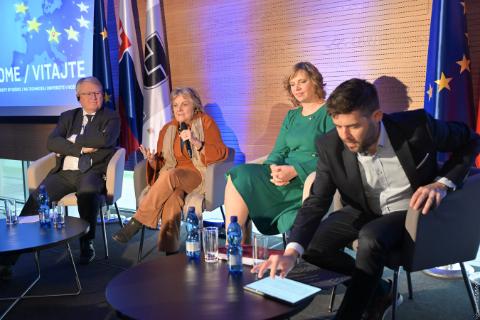 Ministerka investícií, regionálneho rozvoja a informatizácie podpísala memorandum s Technickou univerzitou v Košiciach