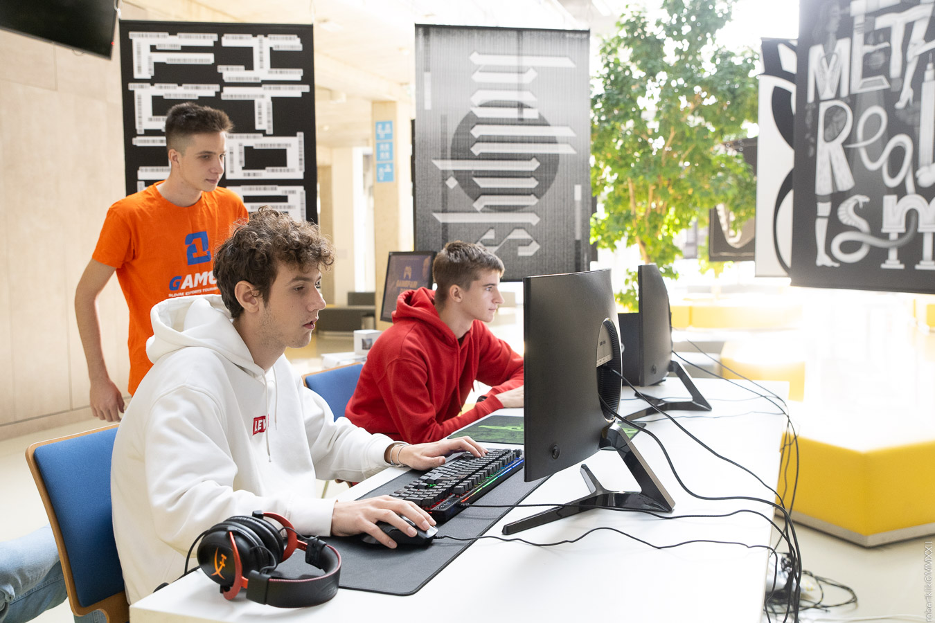 Deň otvorených dverí na Technickej univerzite v Košiciach aj v tomto roku 12. októbra prilákal viac ako tisíc stredoškolákov.
