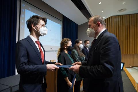 Odovzdanie ďakovných listov a diplomov na VR TUKE 11.02.2022