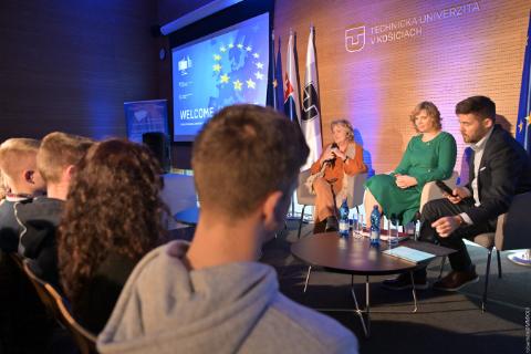 Ministerka investícií, regionálneho rozvoja a informatizácie podpísala memorandum s Technickou univerzitou v Košiciach