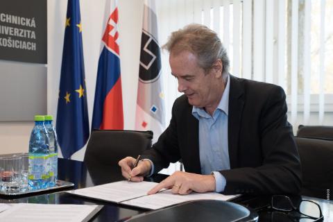 TUKE štartuje spoluprácu s Tachyum